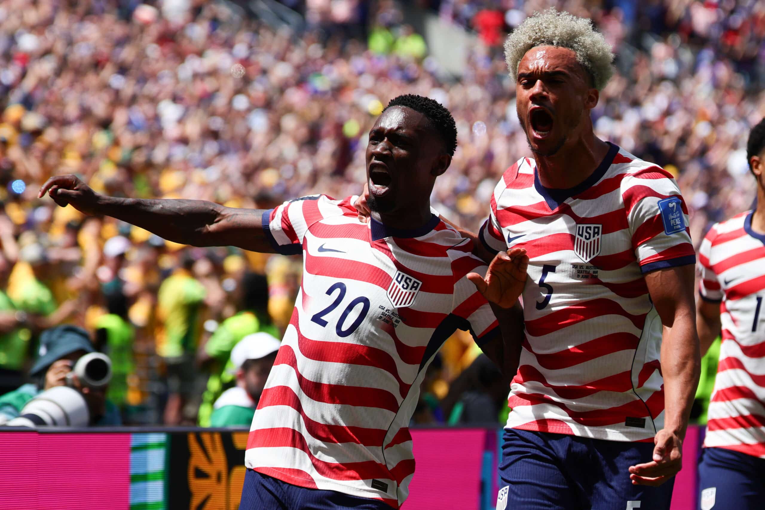 Folarin Balogun Antonee Robinson USA