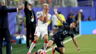Merih Demiral Matias Galarza Turkki Paraguay