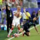 Merih Demiral Matias Galarza Turkki Paraguay
