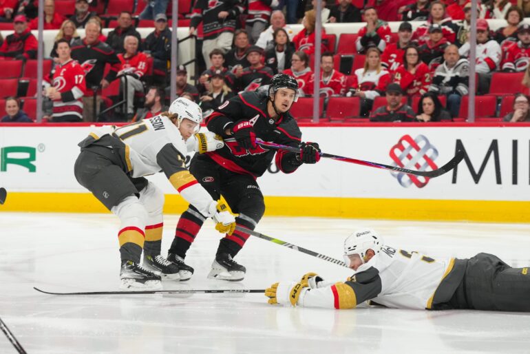 Vegas Golden Knights pitää Carolina Hurricanesin Sebastian Ahon kurissa?