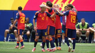 Espanja juhlii maalia jalkapallon MM-kisoissa 2026