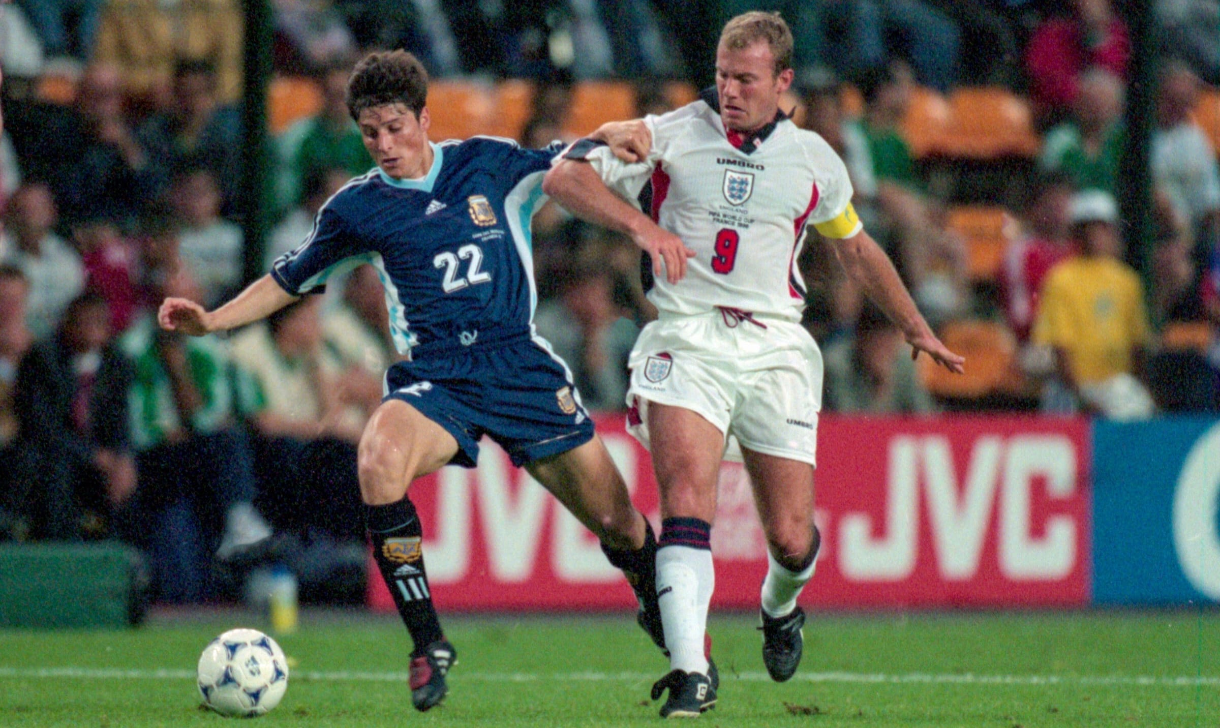 Englanti putosi Argentiinalle vuoden 1998 MM-kisoissa