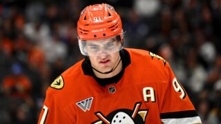Anaheim Ducksin Leo Carlsson