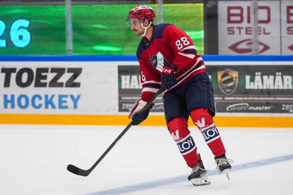 Niko Huuhtanen