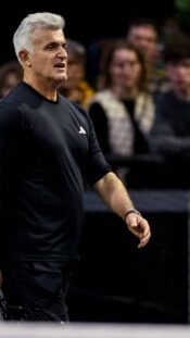 Kreikan tennisvalmentaja Apostolos Tsitsipas