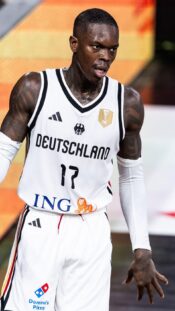Dennis Schröder