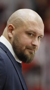 Jukureiden päävalmentaja Jonne Virtanen