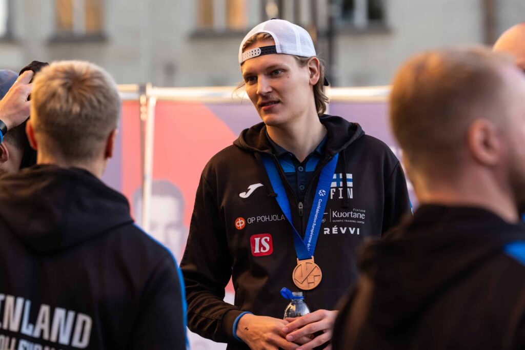Severi Savonsalmi, Veljekset, lentopallomaajoukkue, lentopallo