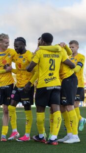 KuPS juhlii maalia Veikkausliigassa lokakuussa 2026