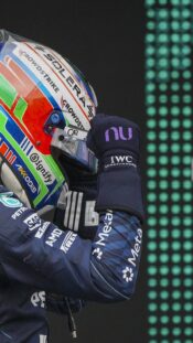Mercedeksen Kimi Antonelli voitti Austinin GP:n lokakuussa 2026